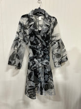 Load image into Gallery viewer, Samuel Dong 2piece belted Coat Dress
