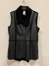 Load image into Gallery viewer, Worth Leather Jacket Vest Size 4
