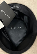 Load image into Gallery viewer, Gigi Pip felt hat
