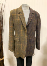 Load image into Gallery viewer, Women’s Tweed Jacket Blazer with Belt Size Large
