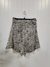 Load image into Gallery viewer, Tan &amp; Black Floral Shorts
