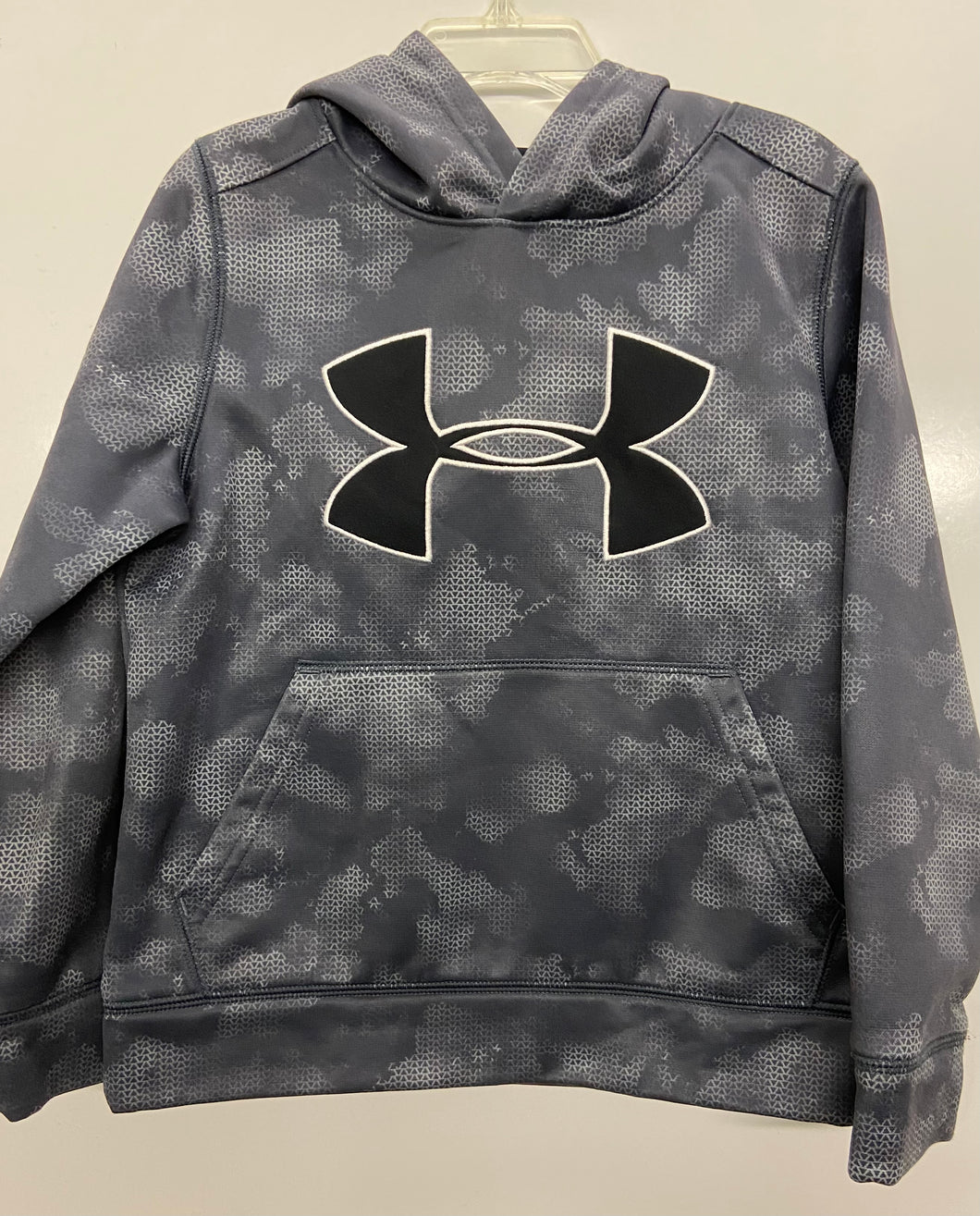 Under armor, sweatshirt, size XS